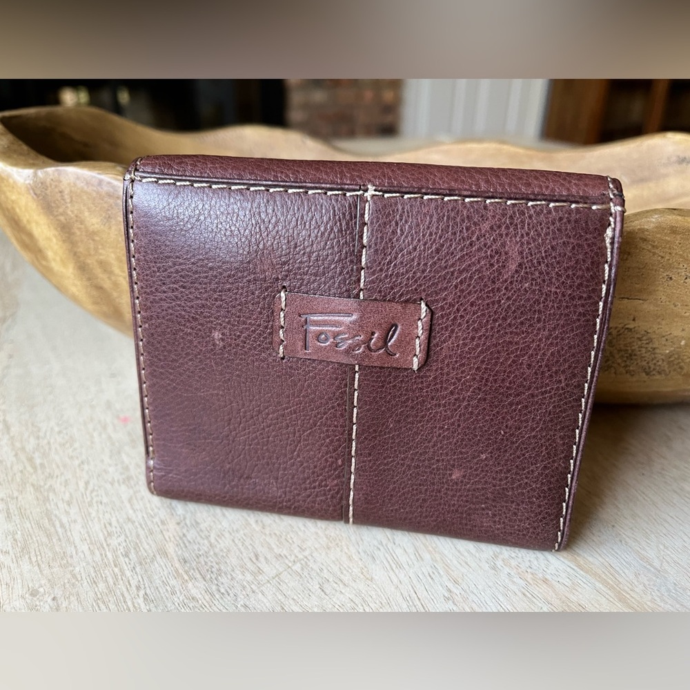 Fossil Leather Wallet, Never Used, Leather Interiors! View 2
